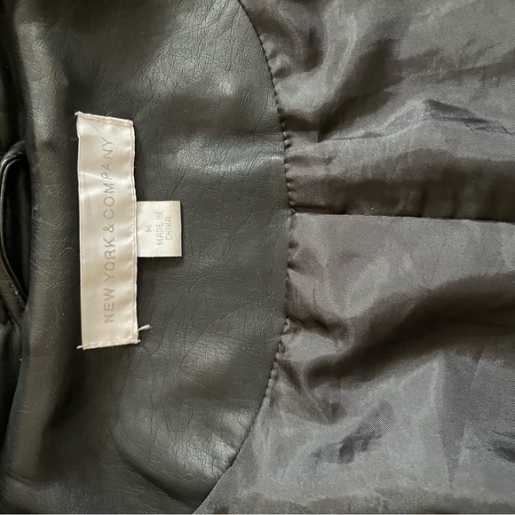 New York and Company Leather Jacket - Picture 4 of 5
